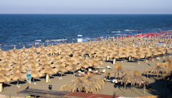 Panorama della spiaggia di Margherita di Savoia